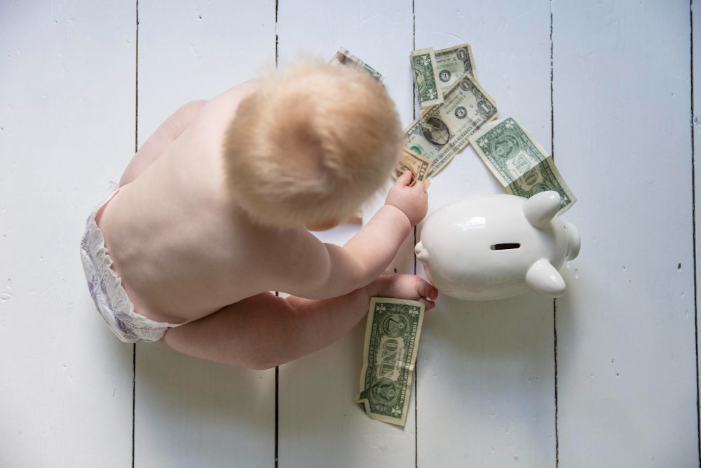 Plan d'achats essentiels pour bébé avec un budget serré